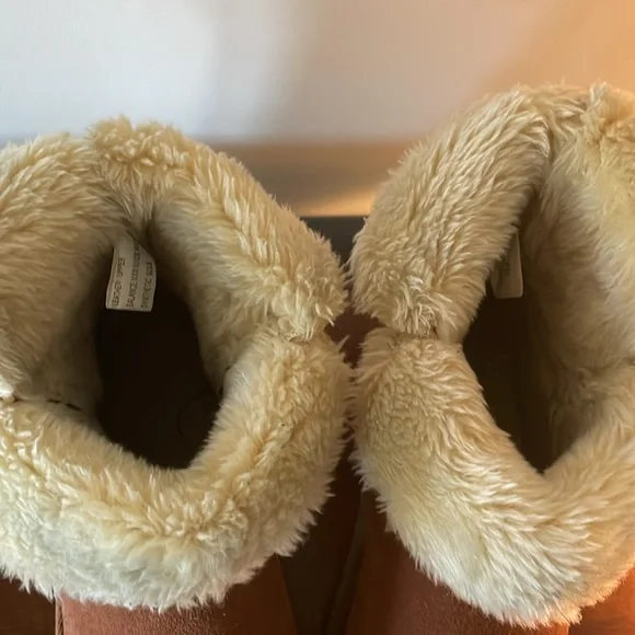Style & Co. Tan Ankle Boots with Cream Fur Trim Women’s Size 8 - Picture 6 of 7